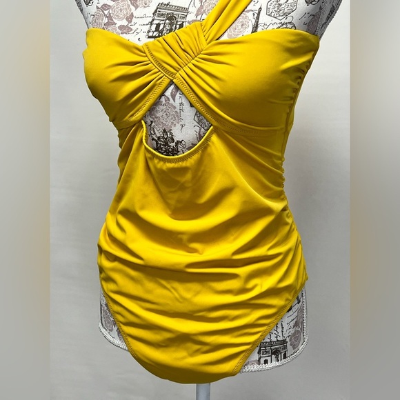 SHADE & SHORE Yellow One-Piece keyhole front Swimsuit size L - Picture 6 of 12